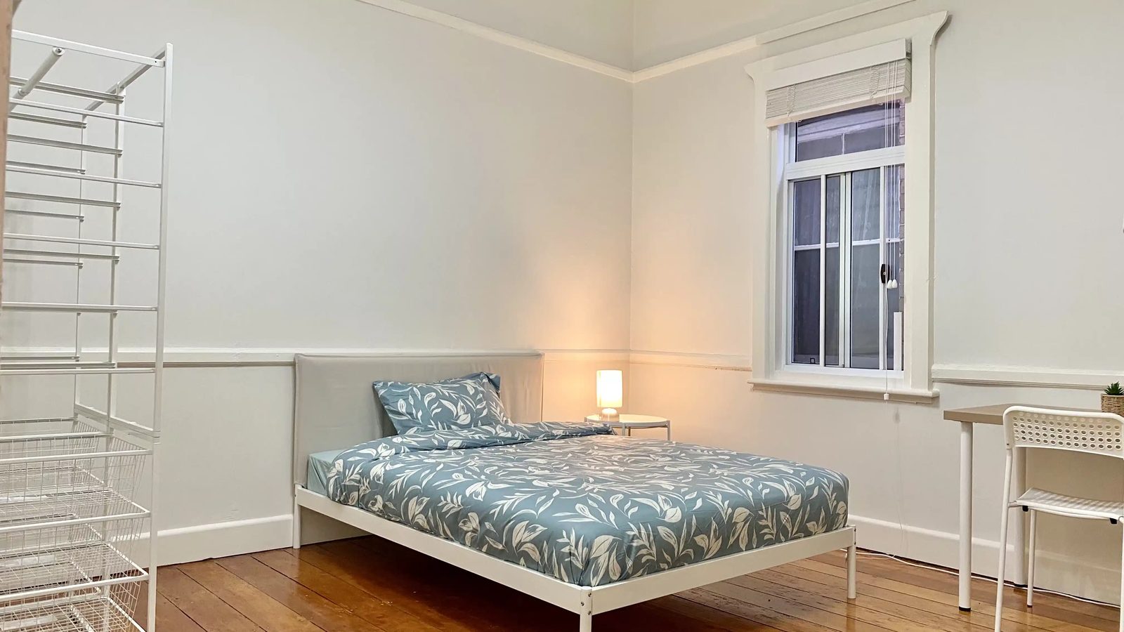 Room in a 8 bedroom Apartment, Fortescue St, Bexley North — student accommodation in Sydney