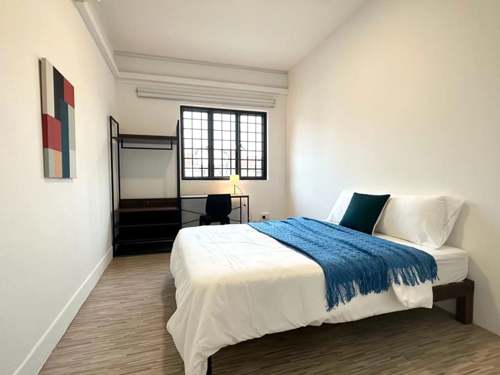 Room in a 4 Bedroom Apartment, 21B Lor 13 Geylang