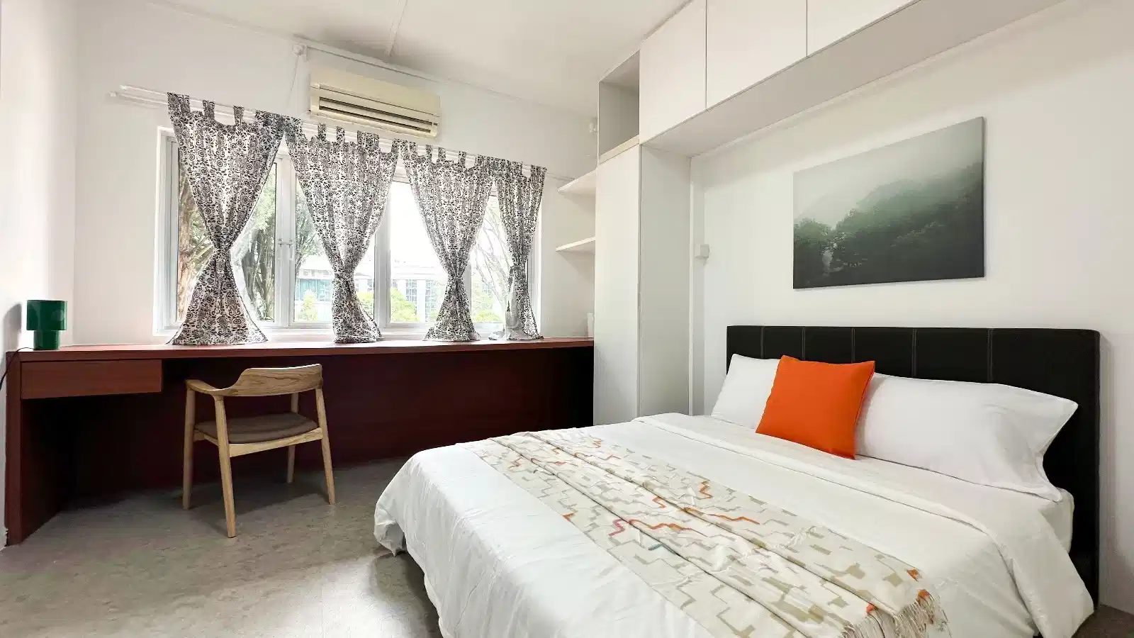 Room In A 5 Bedroom Apartment, 100 Oxley Rise